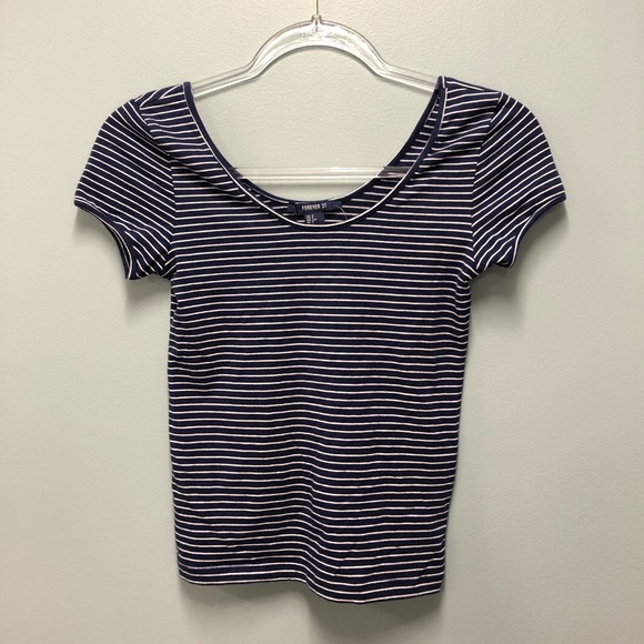 Forever 21 Navy & Cream Scoop Neck Top - Picture 1 of 3